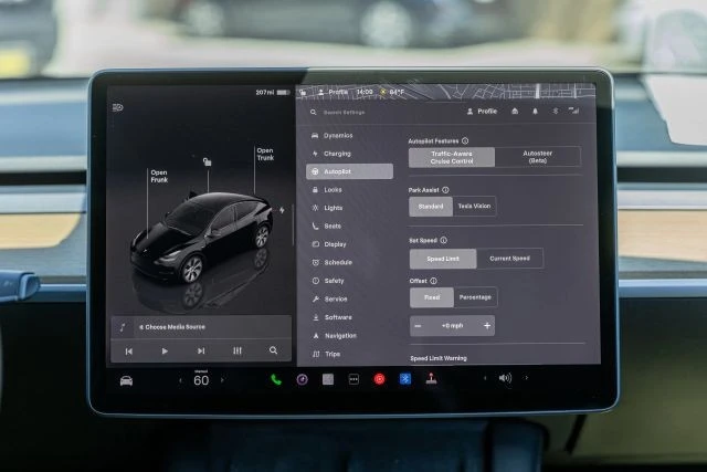 2022 Tesla Model Y - Image 21 of 21
