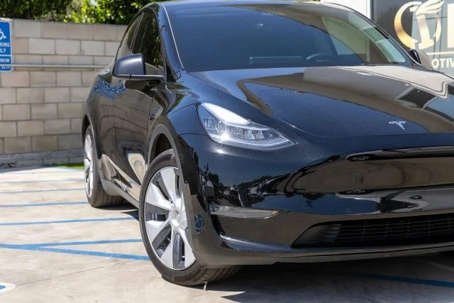 2022 Tesla Model Y - Image 3 of 21