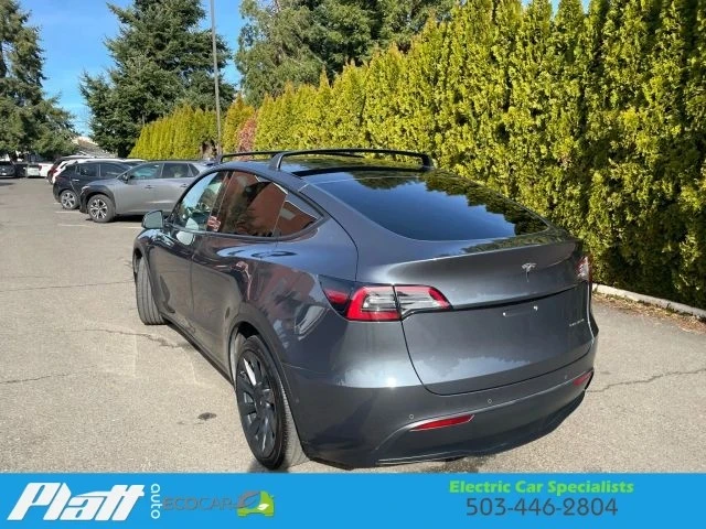 2022 Tesla Model Y - Image 8 of 21