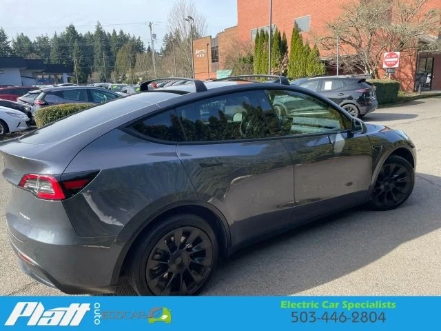 2022 Tesla Model Y - Image 11 of 21