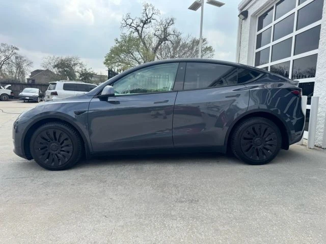 2022 Tesla Model Y - Image 19 of 21