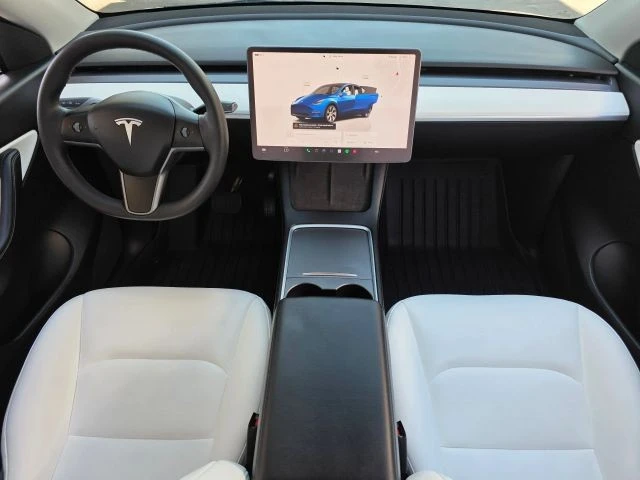 2022 Tesla Model Y - Image 14 of 21
