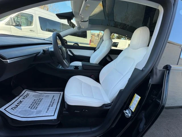 2022 Tesla Model Y - Image 9 of 21
