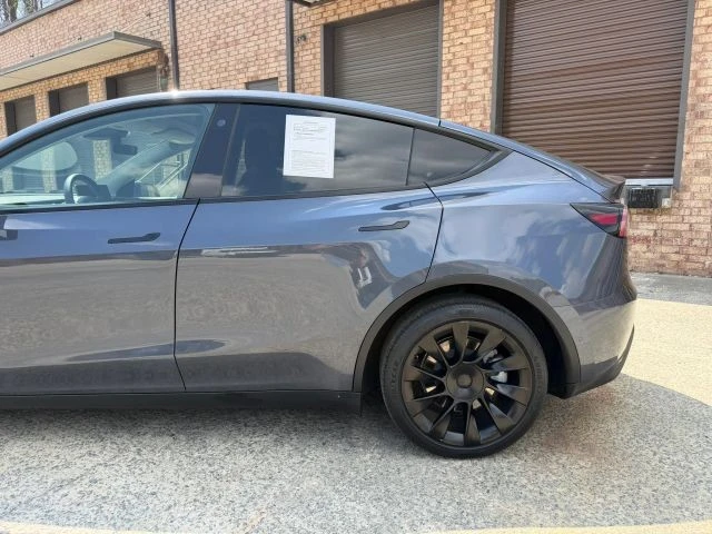 2022 Tesla Model Y - Image 5 of 25