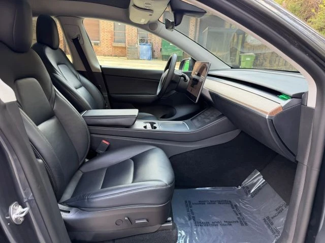 2022 Tesla Model Y - Image 23 of 25