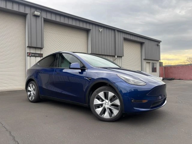 2022 Tesla Model Y - Image 2 of 14