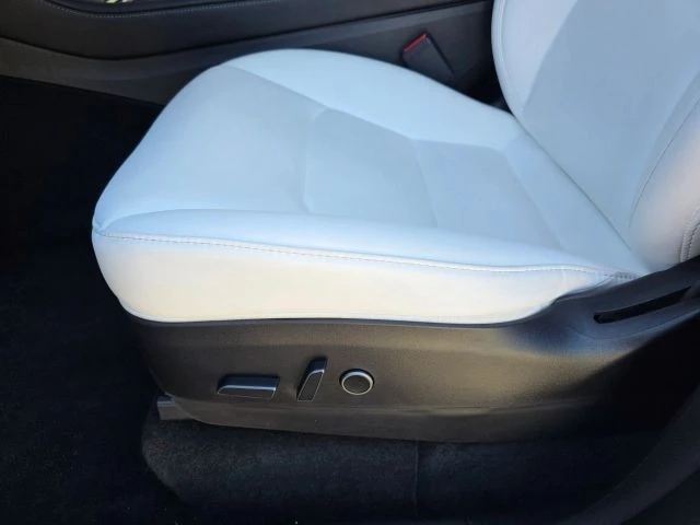 2022 Tesla Model Y - Image 20 of 21