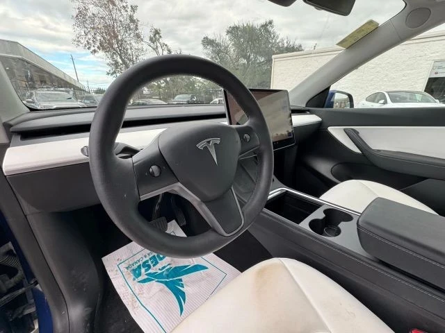 2022 Tesla Model Y - Image 2 of 8