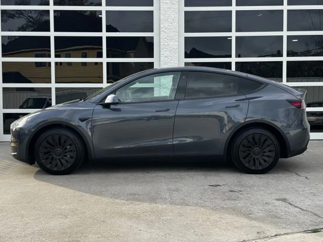 2022 Tesla Model Y - Image 15 of 21
