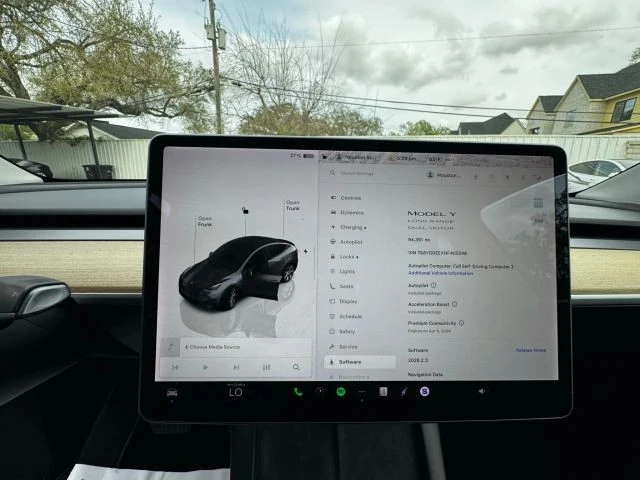 2022 Tesla Model Y - Image 13 of 21