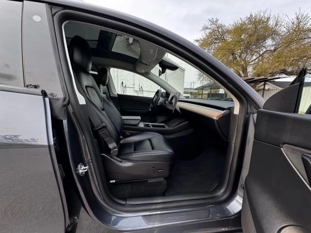 2022 Tesla Model Y - Image 19 of 21