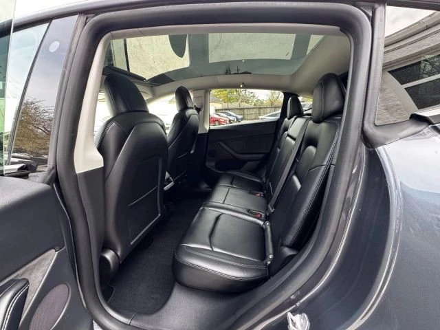 2022 Tesla Model Y - Image 18 of 21