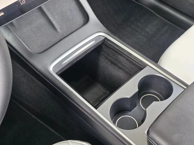 2022 Tesla Model Y - Image 22 of 31