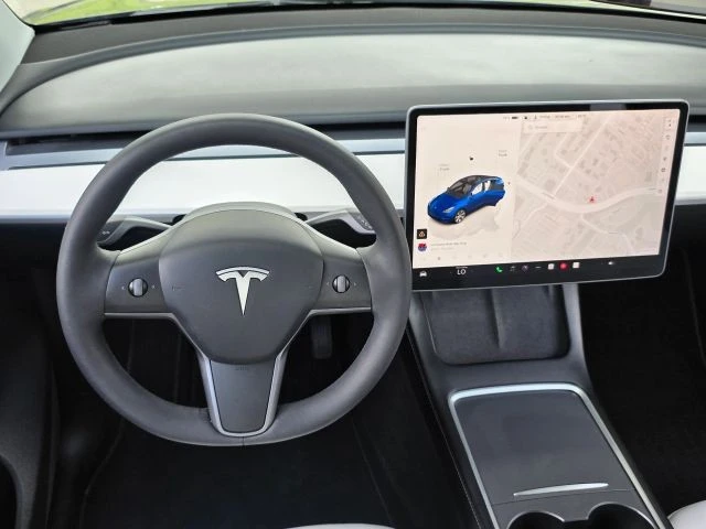 2022 Tesla Model Y - Image 14 of 31