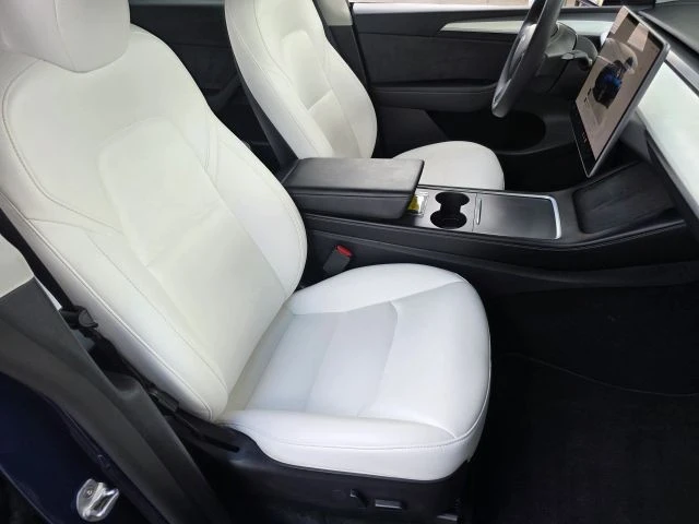 2022 Tesla Model Y - Image 28 of 31
