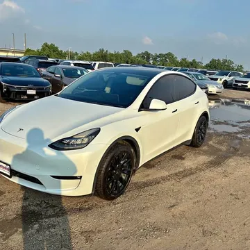 2022 Tesla Model Y Long Range