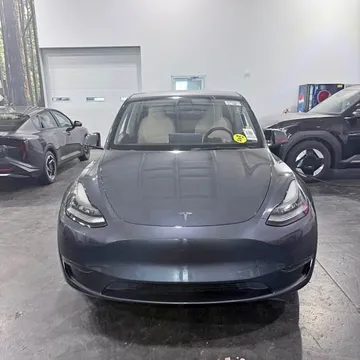 2022 Tesla Model Y Long Range Sport Utility 4D
