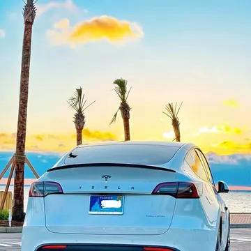 2022 Tesla Model Y Long Range Sport Utility 4D