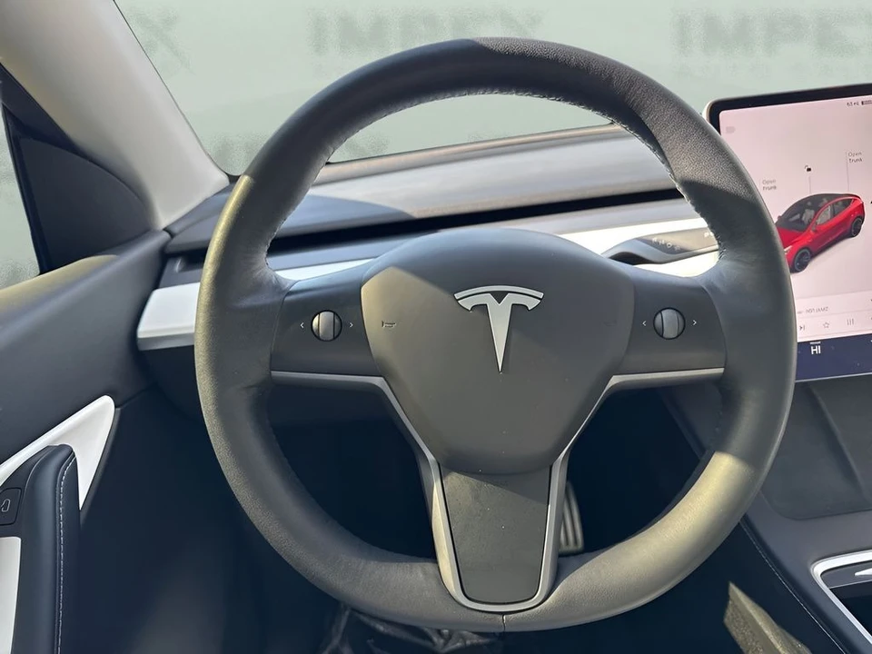 2022 Tesla Model Y Performance - Image 15 of 21