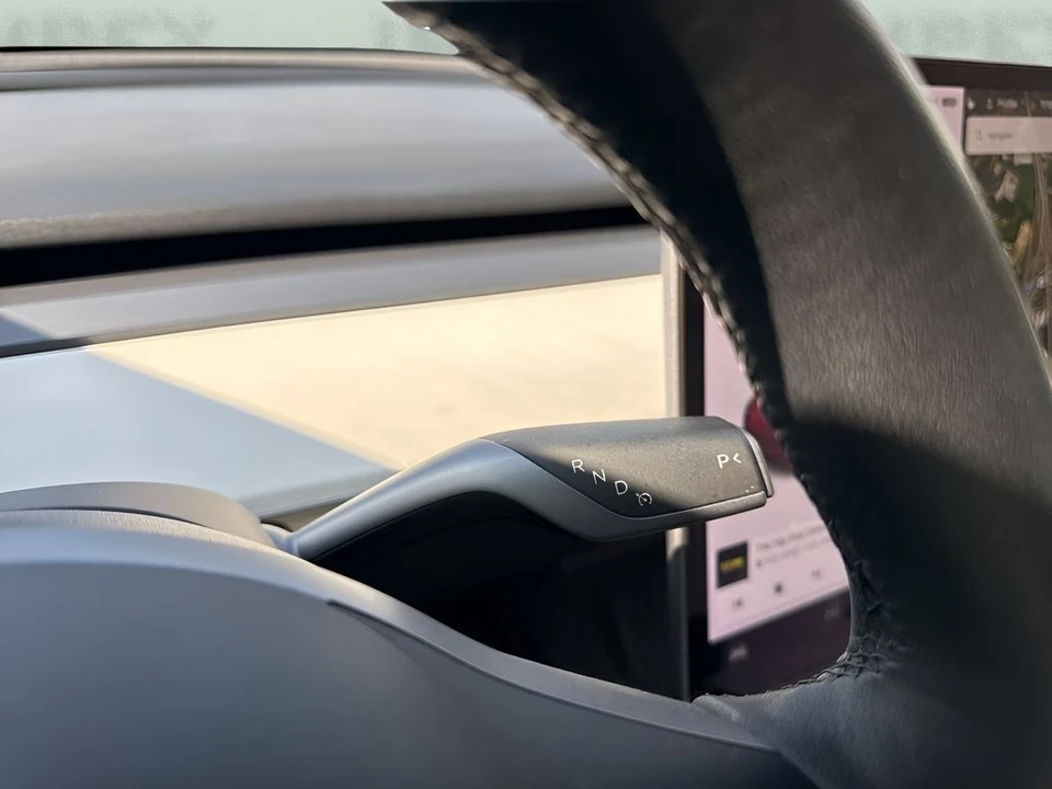 2022 Tesla Model Y Performance - Image 18 of 21