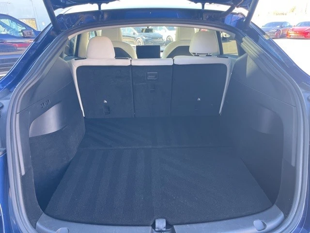 2022 Tesla Model Y Performance - Image 16 of 21