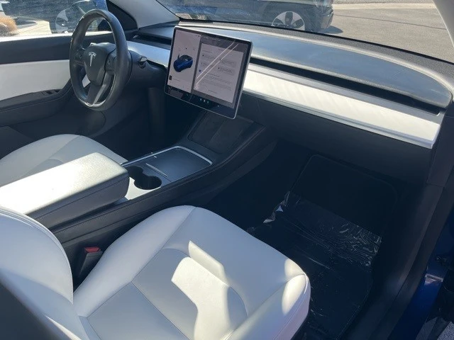 2022 Tesla Model Y Performance - Image 21 of 21