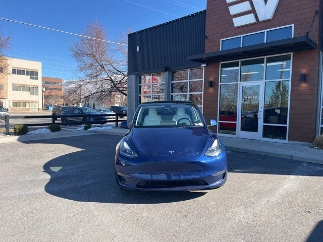 2022 Tesla Model Y Performance - Image 2 of 21