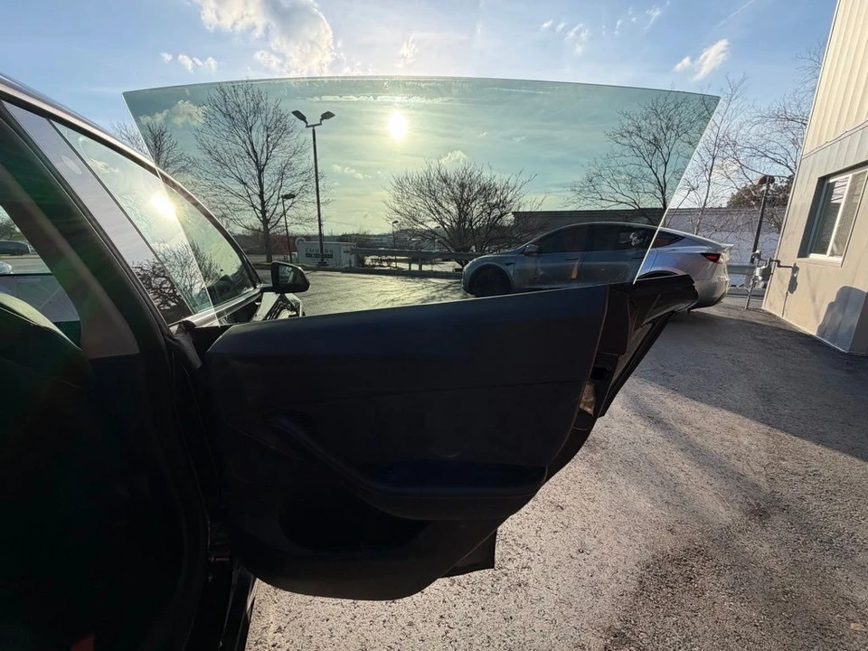 2022 Tesla Model Y Performance - Image 13 of 16