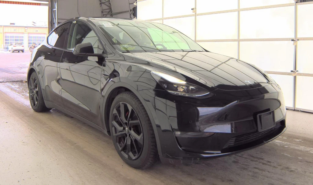 2022 Tesla Model Y Performance - Image 2 of 6