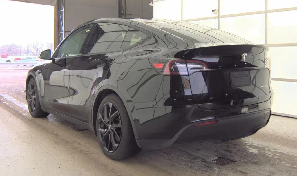 2022 Tesla Model Y Performance - Image 4 of 6
