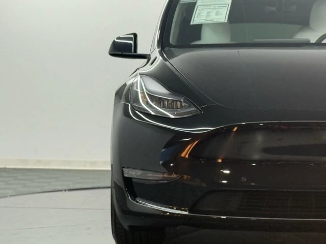 2022 Tesla Model Y Performance - Image 4 of 12