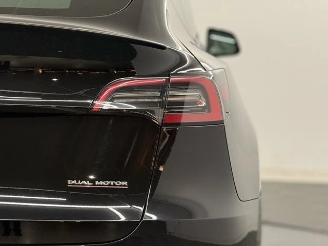 2022 Tesla Model Y Performance - Image 7 of 12
