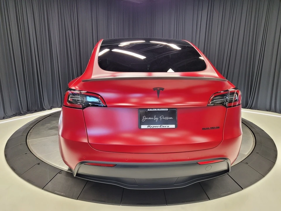 2022 Tesla Model Y Performance - Image 10 of 12