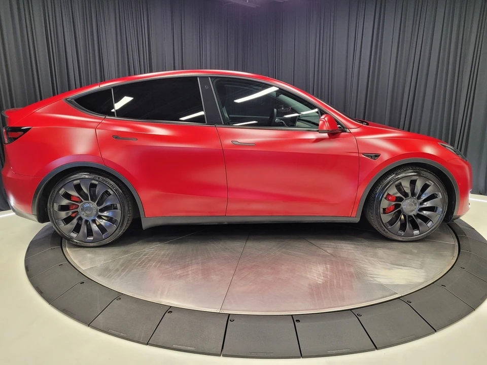 2022 Tesla Model Y Performance - Image 12 of 12