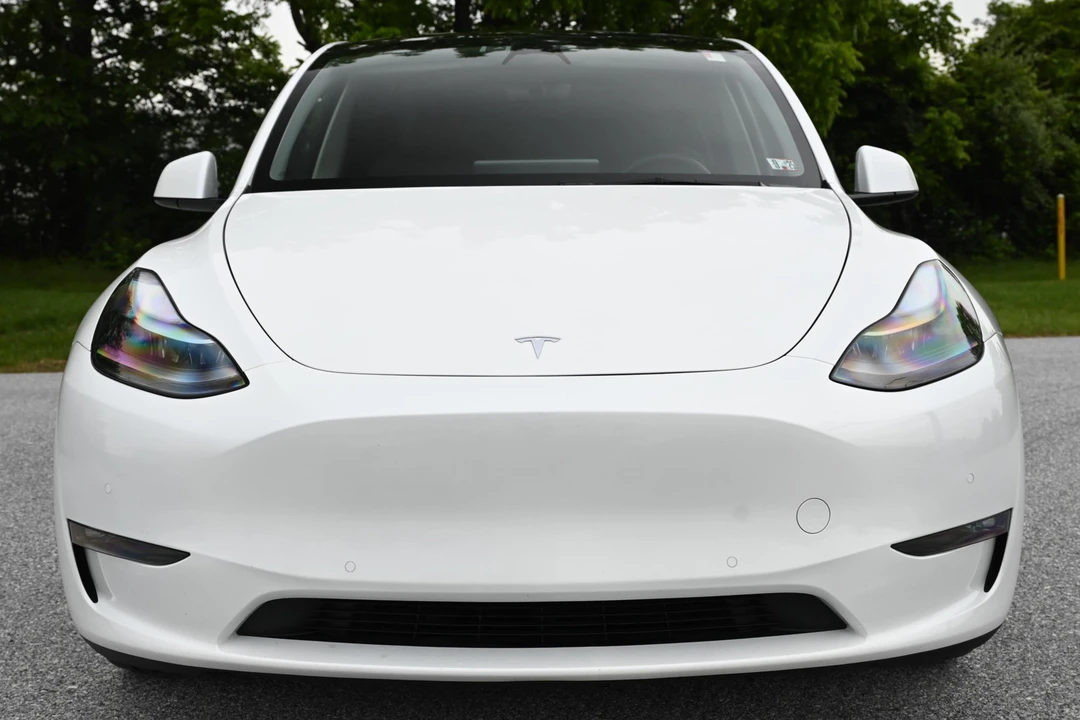 2022 Tesla Model Y Performance - Image 2 of 31