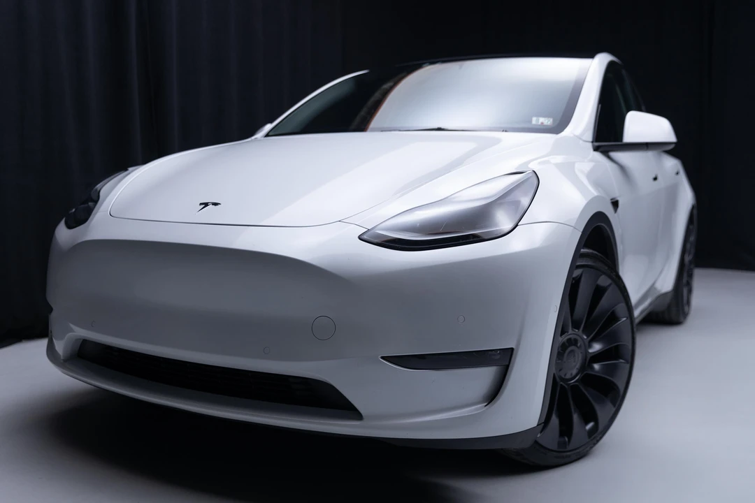 2022 Tesla Model Y Performance - Image 28 of 31