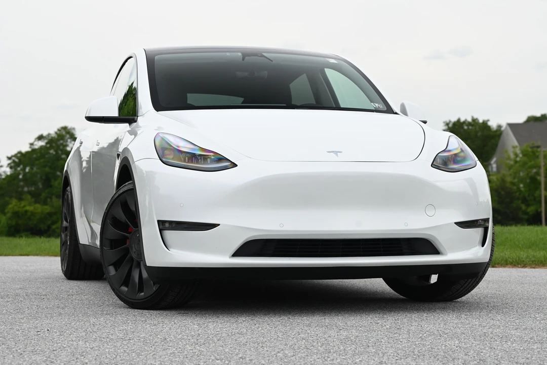2022 Tesla Model Y Performance - Image 26 of 31