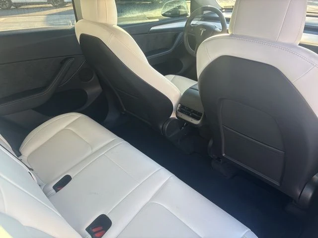 2022 Tesla Model Y Performance - Image 20 of 21