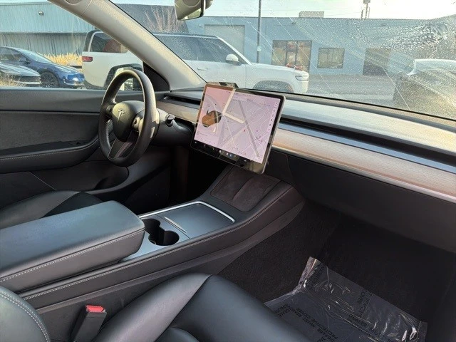 2022 Tesla Model Y Performance - Image 21 of 21