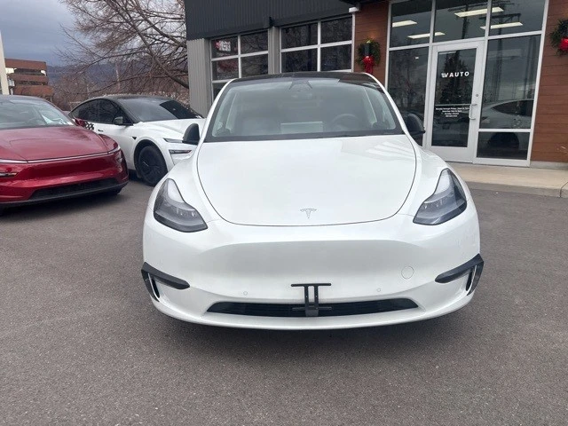 2022 Tesla Model Y Performance - Image 3 of 19