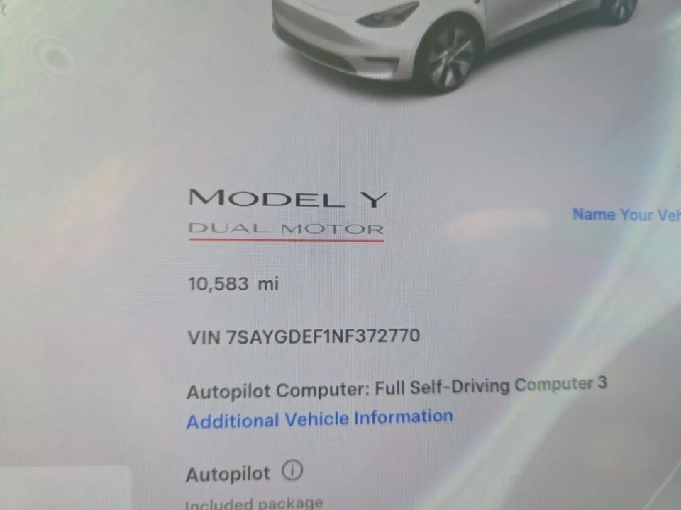 2022 Tesla Model Y Performance - Image 5 of 7