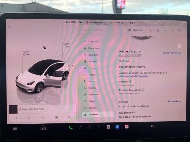 2022 Tesla Model Y Performance - Image 14 of 19