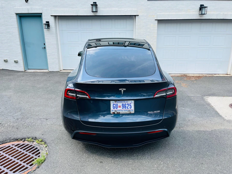 2022 Tesla Model Y Performance - Image 12 of 31