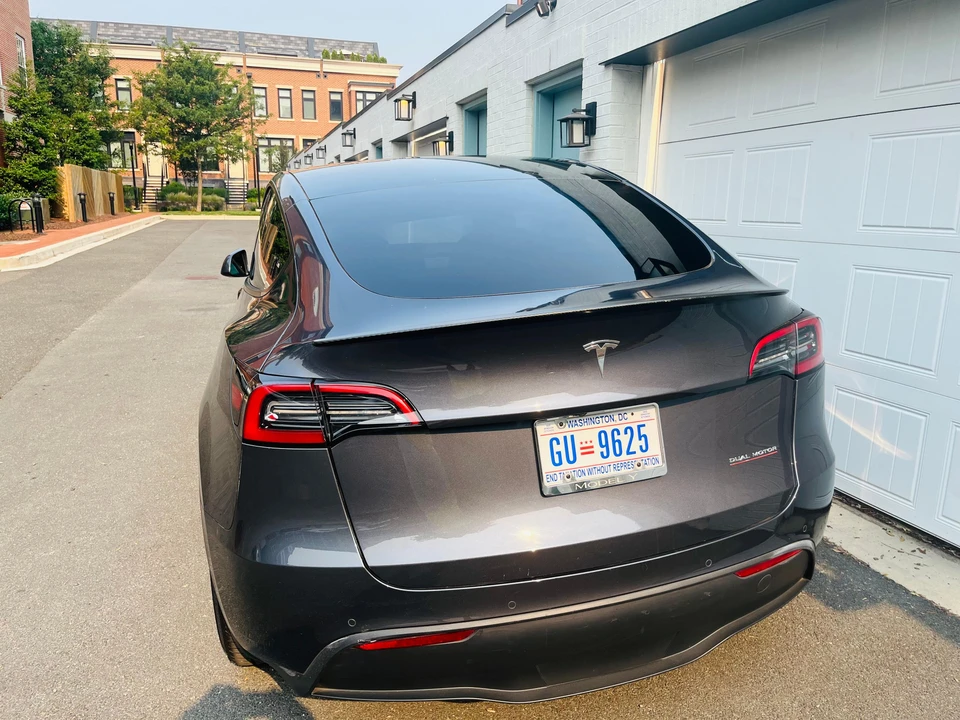 2022 Tesla Model Y Performance - Image 11 of 31