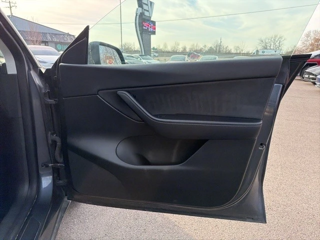 2022 Tesla Model Y Performance - Image 21 of 21