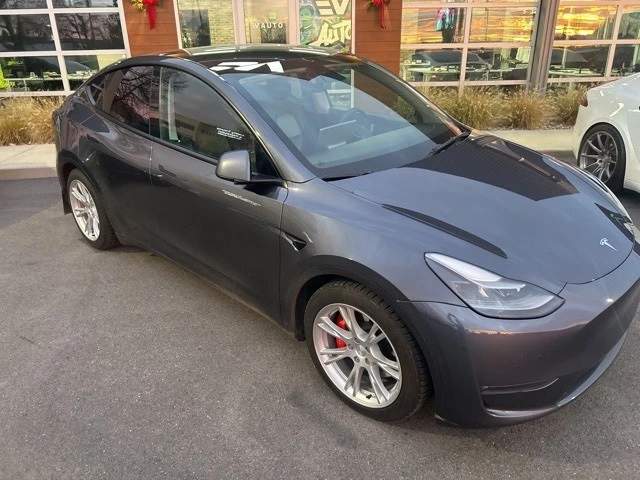 2022 Tesla Model Y Performance - Image 2 of 21