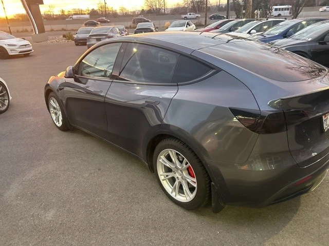 2022 Tesla Model Y Performance - Image 6 of 21