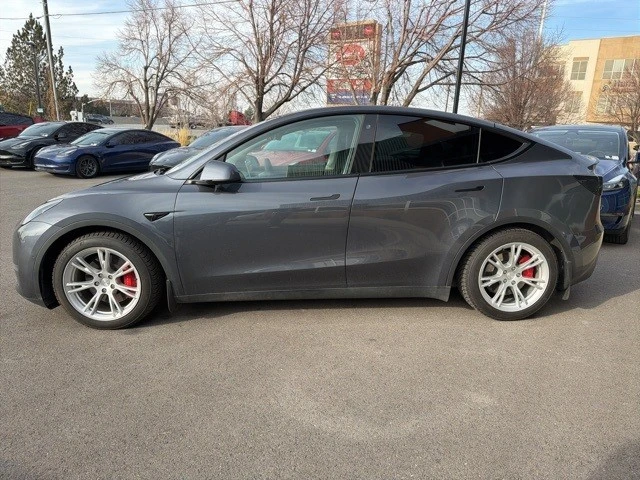 2022 Tesla Model Y Performance - Image 6 of 21