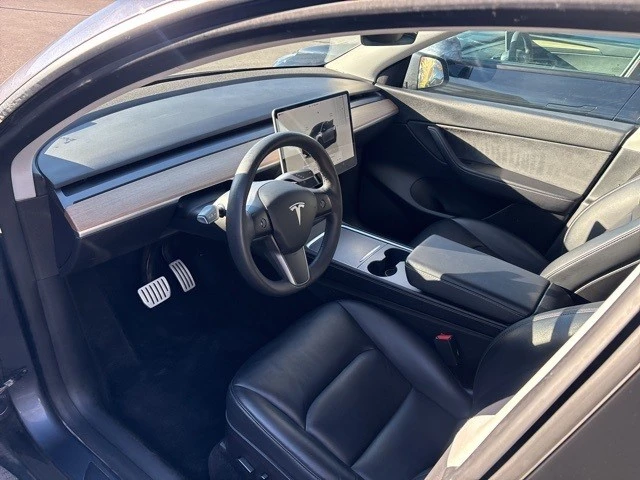 2022 Tesla Model Y Performance - Image 13 of 21