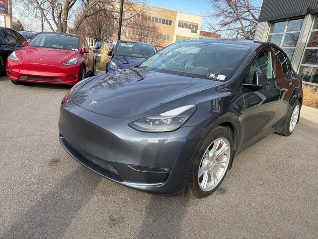 2022 Tesla Model Y Performance - Image 5 of 21